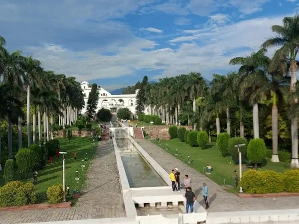 Delhi to Chandigarh Taxi Service